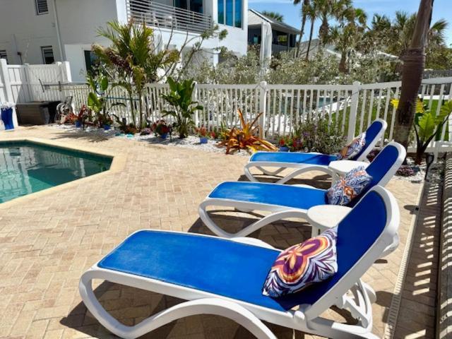 Beachfront Bliss Villas クリアウォーター・ビーチ エクステリア 写真