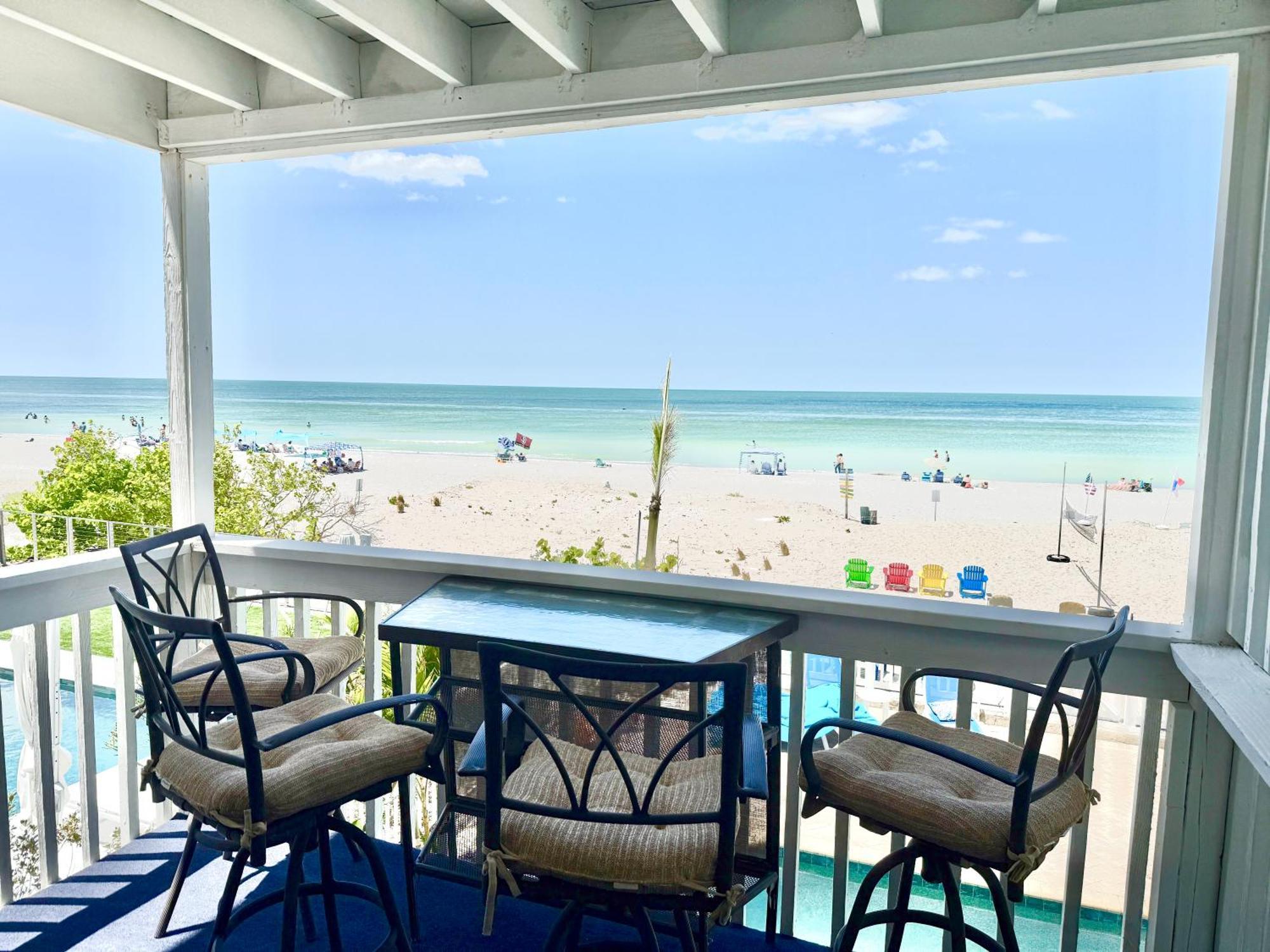Beachfront Bliss Villas クリアウォーター・ビーチ エクステリア 写真